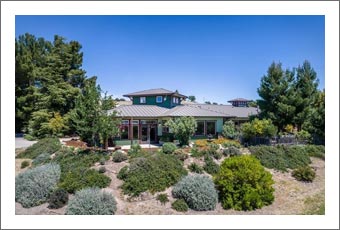 Willow Creek AVA Lustury Home w/ Pool, Vineyard and Guest Home For Sale - Paso Robles Luxury Real Estate