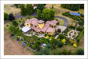 Oregon Luxury Home and Vineyard For Sale