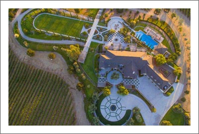 Napa Valley Style Estate Home - Bakersfield Luxury Home w/ Vineyard and Guest House & Pool