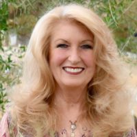 Carolynne Potts